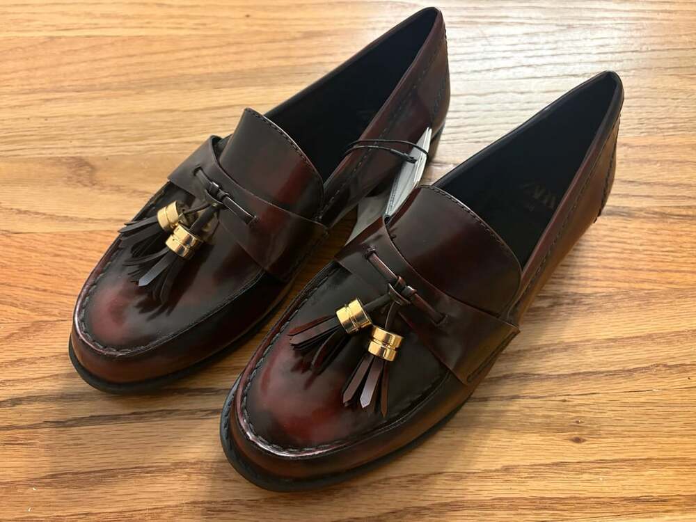 Zara Burgundy Tassel Loafers Size 38 / US 7.5 NWT